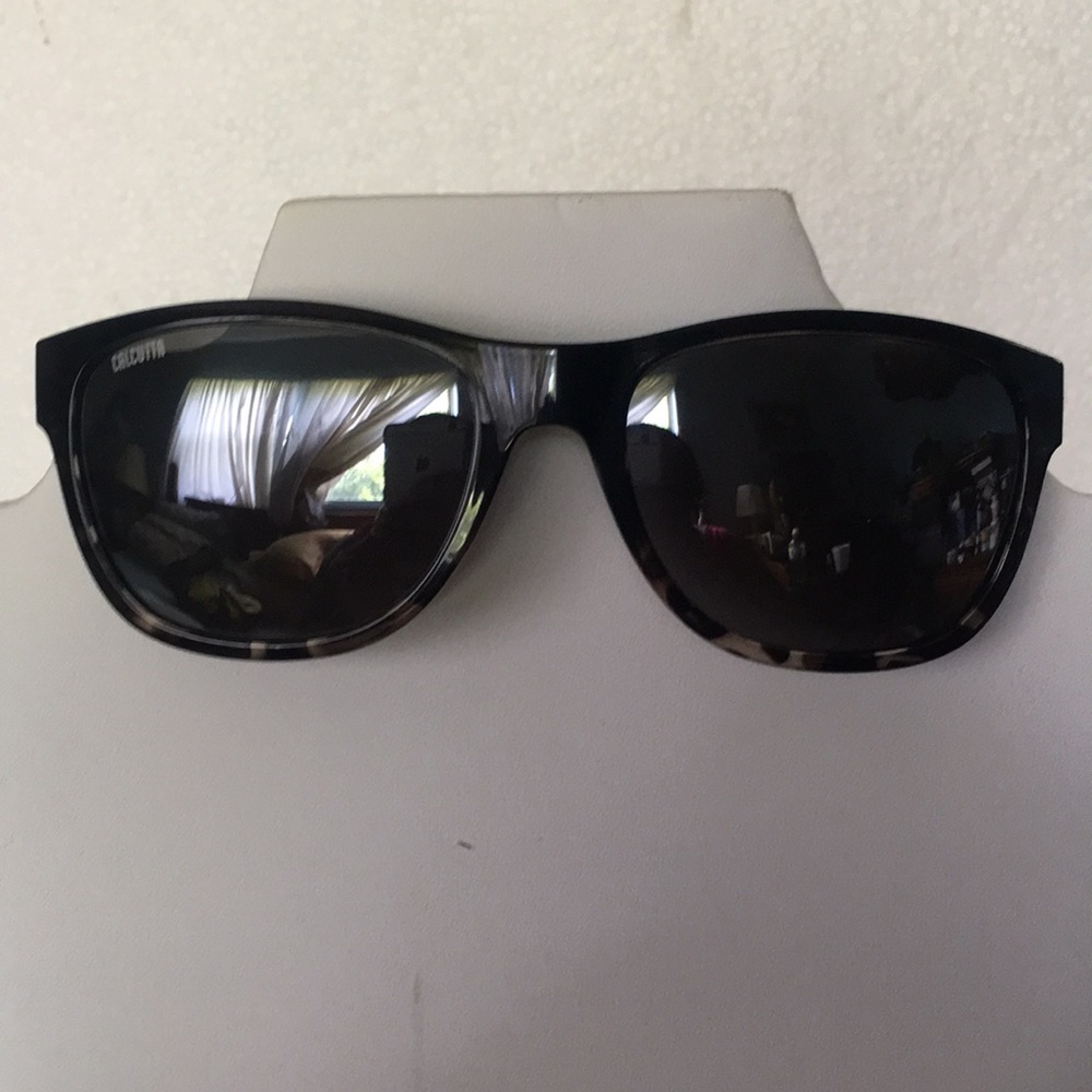 Calcutta shades